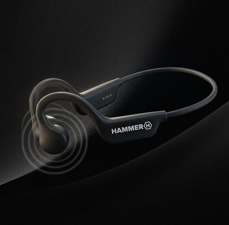 Czarne słuchawki HAMMER BONE HEADPHONES z przewodnictwem kostnym, pokazane na ciemnym tle