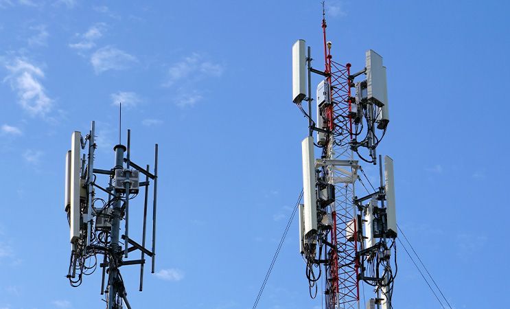 HAMMER VOLTE słupy telekomunikacyjne